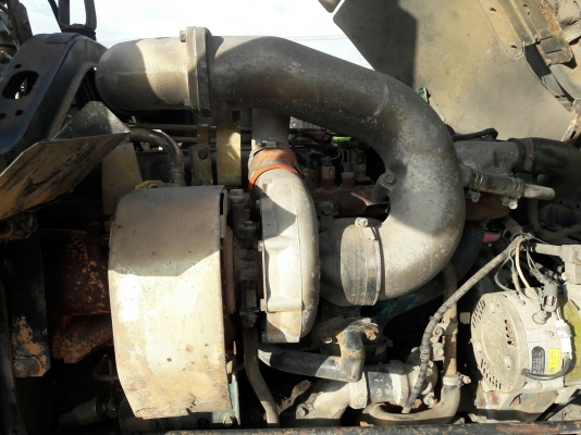 10 ล้อหัวลากพร้อมหางพื้นเรียบ รุ่น UD TRACTOR เครื่อง 6 สูบเทอร์โบ 250 แรง รุ่น PD6