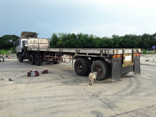 10 ล้อหัวลากพร้อมหางพื้นเรียบ รุ่น UD TRACTOR เครื่อง 6 สูบเทอร์โบ 250 แรง รุ่น PD6