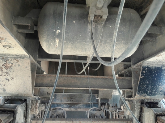 10 ล้อหัวลากพร้อมหางพื้นเรียบ รุ่น UD TRACTOR เครื่อง 6 สูบเทอร์โบ 250 แรง รุ่น PD6