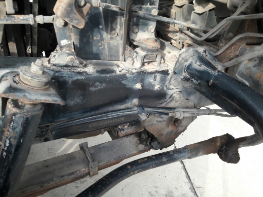 10 ล้อหัวลากพร้อมหางพื้นเรียบ รุ่น UD TRACTOR เครื่อง 6 สูบเทอร์โบ 250 แรง รุ่น PD6