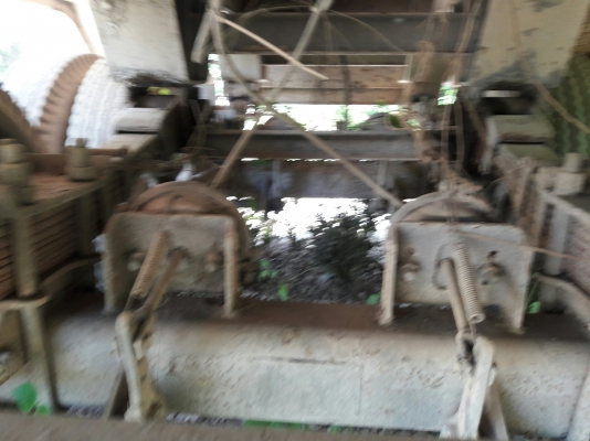 10 ล้อหัวลากพร้อมหางพื้นเรียบ รุ่น UD TRACTOR เครื่อง 6 สูบเทอร์โบ 250 แรง รุ่น PD6