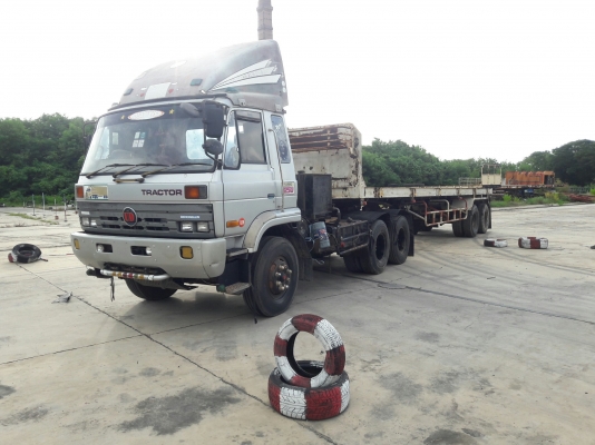 10 ล้อหัวลากพร้อมหางพื้นเรียบ รุ่น UD TRACTOR เครื่อง 6 สูบเทอร์โบ 250 แรง รุ่น PD6