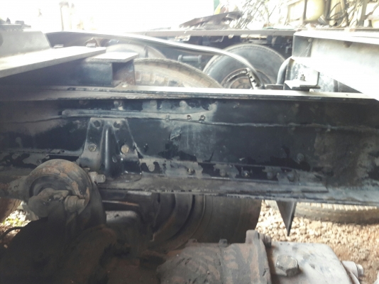 10 ล้อหัวลากพร้อมหางพื้นเรียบ รุ่น UD TRACTOR เครื่อง 6 สูบเทอร์โบ 250 แรง รุ่น PD6