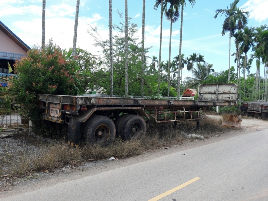 10 ล้อหัวลากพร้อมหางพื้นเรียบ รุ่น UD TRACTOR เครื่อง 6 สูบเทอร์โบ 250 แรง รุ่น PD6