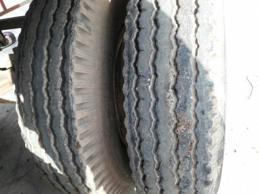 10 ล้อหัวลากพร้อมหางพื้นเรียบ รุ่น UD TRACTOR เครื่อง 6 สูบเทอร์โบ 250 แรง รุ่น PD6