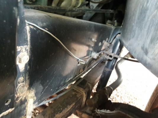 10 ล้อหัวลากพร้อมหางพื้นเรียบ รุ่น UD TRACTOR เครื่อง 6 สูบเทอร์โบ 250 แรง รุ่น PD6