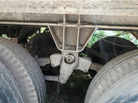 10 ล้อหัวลากพร้อมหางพื้นเรียบ รุ่น UD TRACTOR เครื่อง 6 สูบเทอร์โบ 250 แรง รุ่น PD6