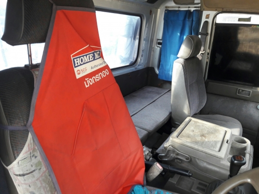 10 ล้อหัวลากพร้อมหางพื้นเรียบ รุ่น UD TRACTOR เครื่อง 6 สูบเทอร์โบ 250 แรง รุ่น PD6