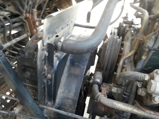 10 ล้อหัวลากพร้อมหางพื้นเรียบ รุ่น UD TRACTOR เครื่อง 6 สูบเทอร์โบ 250 แรง รุ่น PD6