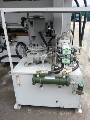 เครื่องอัด/ตัด ไฮดรอลิค (สำหรับยาง เหล็ก รองเท้า สติ๊กเกอร์) มือสอง