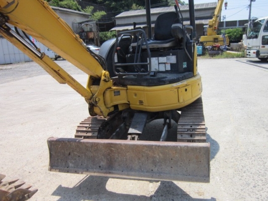 รถขุดมือสองยี่ห้อKOMATSU รุ่นPC30MR-2 สภาพสวยพร้อมใช้งาน ราคาไม่แพง นำเข้าจากประเทศญี่ปุ่นคับ