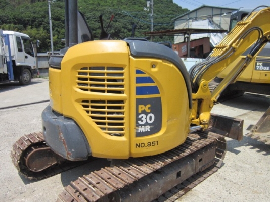 รถขุดมือสองยี่ห้อKOMATSU รุ่นPC30MR-2 สภาพสวยพร้อมใช้งาน ราคาไม่แพง นำเข้าจากประเทศญี่ปุ่นคับ