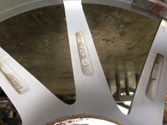 ขายล้อ17 4/100 พร้อมยางปี1017ครับ