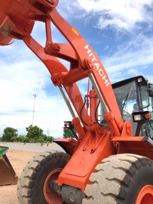 ขายรถตักล้อยาง HITACHI ZW220 (เทียบเท่า WA380-6) รถนอกนำเข้าจากญี่ปุ่น สภาพสวยพร้อมใช้ มีVDOการทำงานครับ ขายรถตักล้อยาง HITACHI ZW220 (เทียบเท่า WA380-6) รถนอกนำเข้าจากญี่ปุ่น สภาพสวยพร้อมใช้ มีVDOการทำงานครับ