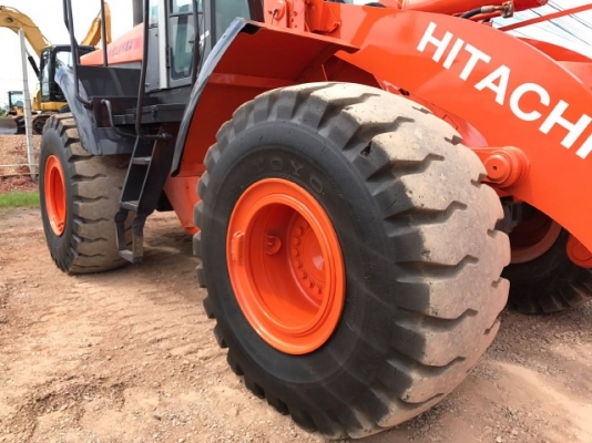 ขายรถตักล้อยาง HITACHI ZW220 (เทียบเท่า WA380-6) รถนอกนำเข้าจากญี่ปุ่น สภาพสวยพร้อมใช้ มีVDOการทำงานครับ ขายรถตักล้อยาง HITACHI ZW220 (เทียบเท่า WA380-6) รถนอกนำเข้าจากญี่ปุ่น สภาพสวยพร้อมใช้ มีVDOการทำงานครับ