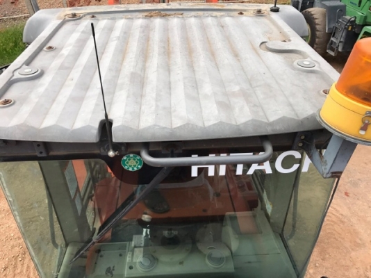 ขายรถตักล้อยาง HITACHI ZW220 (เทียบเท่า WA380-6) รถนอกนำเข้าจากญี่ปุ่น สภาพสวยพร้อมใช้ มีVDOการทำงานครับ ขายรถตักล้อยาง HITACHI ZW220 (เทียบเท่า WA380-6) รถนอกนำเข้าจากญี่ปุ่น สภาพสวยพร้อมใช้ มีVDOการทำงานครับ