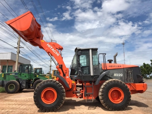 ขายรถตักล้อยาง HITACHI ZW220 (เทียบเท่า WA380-6) รถนอกนำเข้าจากญี่ปุ่น สภาพสวยพร้อมใช้ มีVDOการทำงานครับ ขายรถตักล้อยาง HITACHI ZW220 (เทียบเท่า WA380-6) รถนอกนำเข้าจากญี่ปุ่น สภาพสวยพร้อมใช้ มีVDOการทำงานครับ