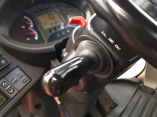 ขายรถตักล้อยาง HITACHI ZW220 (เทียบเท่า WA380-6) รถนอกนำเข้าจากญี่ปุ่น สภาพสวยพร้อมใช้ มีVDOการทำงานครับ ขายรถตักล้อยาง HITACHI ZW220 (เทียบเท่า WA380-6) รถนอกนำเข้าจากญี่ปุ่น สภาพสวยพร้อมใช้ มีVDOการทำงานครับ