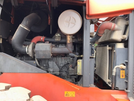 ขายรถตักล้อยาง HITACHI ZW220 (เทียบเท่า WA380-6) รถนอกนำเข้าจากญี่ปุ่น สภาพสวยพร้อมใช้ มีVDOการทำงานครับ ขายรถตักล้อยาง HITACHI ZW220 (เทียบเท่า WA380-6) รถนอกนำเข้าจากญี่ปุ่น สภาพสวยพร้อมใช้ มีVDOการทำงานครับ