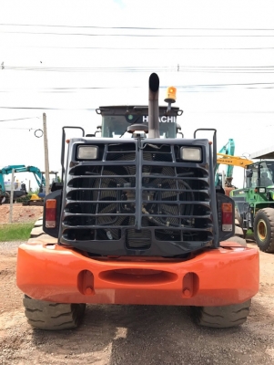 ขายรถตักล้อยาง HITACHI ZW220 (เทียบเท่า WA380-6) รถนอกนำเข้าจากญี่ปุ่น สภาพสวยพร้อมใช้ มีVDOการทำงานครับ ขายรถตักล้อยาง HITACHI ZW220 (เทียบเท่า WA380-6) รถนอกนำเข้าจากญี่ปุ่น สภาพสวยพร้อมใช้ มีVDOการทำงานครับ