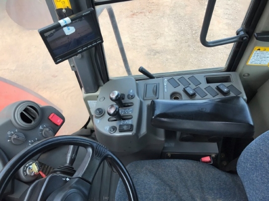 ขายรถตักล้อยาง HITACHI ZW220 (เทียบเท่า WA380-6) รถนอกนำเข้าจากญี่ปุ่น สภาพสวยพร้อมใช้ มีVDOการทำงานครับ ขายรถตักล้อยาง HITACHI ZW220 (เทียบเท่า WA380-6) รถนอกนำเข้าจากญี่ปุ่น สภาพสวยพร้อมใช้ มีVDOการทำงานครับ