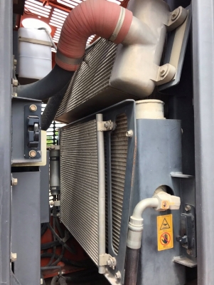 ขายรถตักล้อยาง HITACHI ZW220 (เทียบเท่า WA380-6) รถนอกนำเข้าจากญี่ปุ่น สภาพสวยพร้อมใช้ มีVDOการทำงานครับ ขายรถตักล้อยาง HITACHI ZW220 (เทียบเท่า WA380-6) รถนอกนำเข้าจากญี่ปุ่น สภาพสวยพร้อมใช้ มีVDOการทำงานครับ