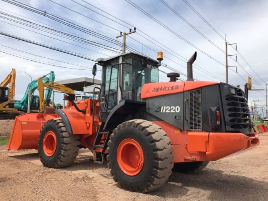 ขายรถตักล้อยาง HITACHI ZW220 (เทียบเท่า WA380-6) รถนอกนำเข้าจากญี่ปุ่น สภาพสวยพร้อมใช้ มีVDOการทำงานครับ ขายรถตักล้อยาง HITACHI ZW220 (เทียบเท่า WA380-6) รถนอกนำเข้าจากญี่ปุ่น สภาพสวยพร้อมใช้ มีVDOการทำงานครับ