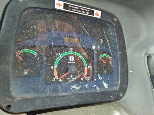 ขายถูก นิวฮอลแลนด์ รุ่น TT55  60 แรงม้า พร้อมอุปกรณ์