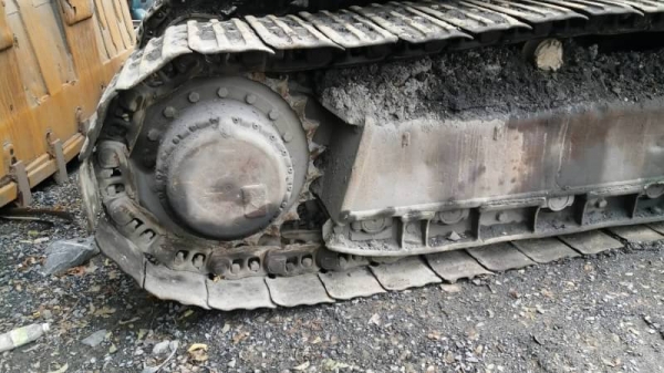 ขาย 695,000 บาท CATTERPILAR E300B เครื่องดี ปั้มแรง โช่หนา เอวแน่น. เอกสารชื้อขาย รถอยู่ จ.สระบุรี โทร&ไอดีไลน์ 0610710295 ขาย 695,000 บาท CATTERPILAR E300B เครื่องดี ปั้มแรง โช่หนา เอวแน่น. เอกสารชื้อขาย รถอยู่ จ.สระบุรี โทร&ไอดีไลน์ 0610710295