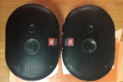 ขายโลโก้ JBL รุ่น TM Series สีทองของแท้บริษัทมหาจักรเลย ขายโลโก้ JBL รุ่น TM Series สีทองของแท้บริษัทมหาจักรเลย