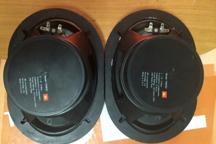 ขายโลโก้ JBL รุ่น TM Series สีทองของแท้บริษัทมหาจักรเลย ขายโลโก้ JBL รุ่น TM Series สีทองของแท้บริษัทมหาจักรเลย