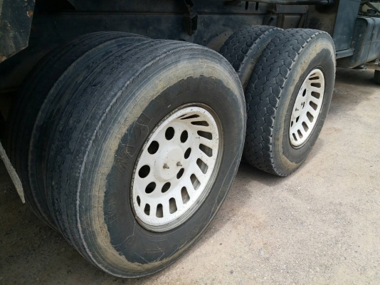รถอีซุซุ 10 ล้อดั้ม FXZ 320 แรงม้า ปี 49. , ( ขาย แม่ อย่างเดียว. ) สนใจติดต่อ 081 - 9706989