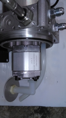 มอเตอร์ปั้มไฮดรอลิคDC12V1.6KW150A210BARนำเข้าจากประเทศอิตาลี มอเตอร์ปั้มไฮดรอลิคDC12V1.6KW150A210BARนำเข้าจากประเทศอิตาลี