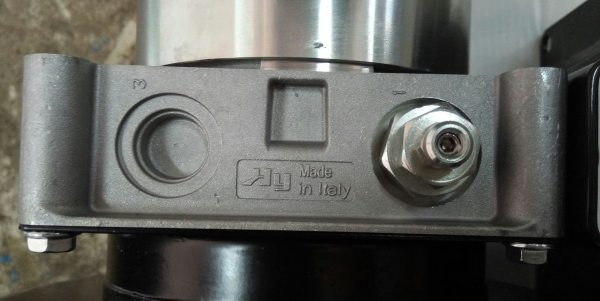 มอเตอร์ปั้มไฮดรอลิคDC12V1.6KW150A210BARนำเข้าจากประเทศอิตาลี มอเตอร์ปั้มไฮดรอลิคDC12V1.6KW150A210BARนำเข้าจากประเทศอิตาลี