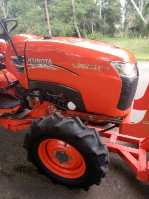 รถไถคูโบต้าL3608SP รถเกรดเอ สวยมากๆ #เหมือนได้รถใหม่  ((เพลาพีทีโอไม่เคยใช้งาน)) #ใช้งานน้อยมากเพียง237 ชม. #มาพร้อมอุปกรณ์ครบมือ