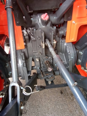 รถไถคูโบต้าL3608SP รถเกรดเอ สวยมากๆ #เหมือนได้รถใหม่  ((เพลาพีทีโอไม่เคยใช้งาน)) #ใช้งานน้อยมากเพียง237 ชม. #มาพร้อมอุปกรณ์ครบมือ