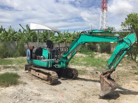 ขายรถแมคโค KOMATSU PC30-8 พร้อมลายหัวเจาะ