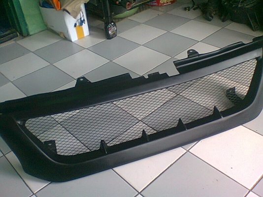 กระจังแต่ง STRADA