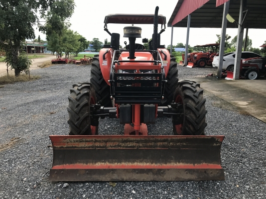 ขายรถไถคูโบต้า M8540(4WD)2เพลา สภาพเหมือนใหม่ ใช้แค่ตัดหญ้าในสวน ทำงาน362 ชั่วโมง  จดทะเบียนปีรถปี 58  ขายราคา 898,000 บาท อุปกรณ์ใบดันหน้าและผานไถบุกเบิก  สนใจโทร 081-9136451 , 087-8390653 ขอดูรูปเพิ่มเติมได้ทาง line:bow6451 ค่ะ  ราคาพร้อมจัดส่งฟรีค่ะ เล