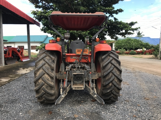 ขายรถไถคูโบต้า M8540(4WD)2เพลา สภาพเหมือนใหม่ ใช้แค่ตัดหญ้าในสวน ทำงาน362 ชั่วโมง  จดทะเบียนปีรถปี 58  ขายราคา 898,000 บาท อุปกรณ์ใบดันหน้าและผานไถบุกเบิก  สนใจโทร 081-9136451 , 087-8390653 ขอดูรูปเพิ่มเติมได้ทาง line:bow6451 ค่ะ  ราคาพร้อมจัดส่งฟรีค่ะ เล