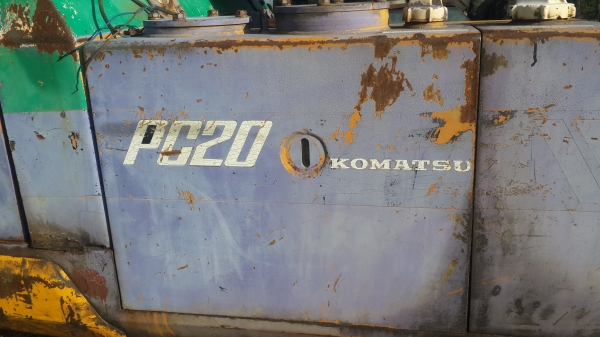 ขายKOMATSU PC20-3 ช่วงล่างทำมาใหม่
