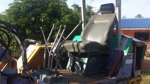 ขายKOMATSU PC20-3 ช่วงล่างทำมาใหม่