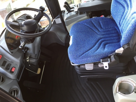 ขายรถสวยนำเข้า HITACHI ZW220-5B นำเข้าจากญี่ปุ่น สวยจัด โทร.090-986-2521 อ๊อบ