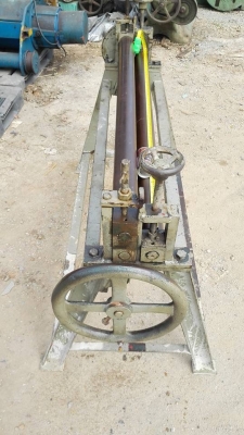 ** SOLD ** เครื่องม้วนมือหมุน 4 ฟุต 120 cm เพลา 3" ม้วนไม่เกิน 2 mm สภาพสวยพร้อมใช้ ** SOLD ** เครื่องม้วนมือหมุน 4 ฟุต 120 cm เพลา 3" ม้วนไม่เกิน 2 mm สภาพสวยพร้อมใช้