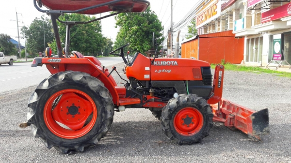 ขายรถไถ Kubota L3408 สภาพดีสวยๆๆพร้อมใช้ มีอุปกรณ์พร้อมหน้าหลัง
