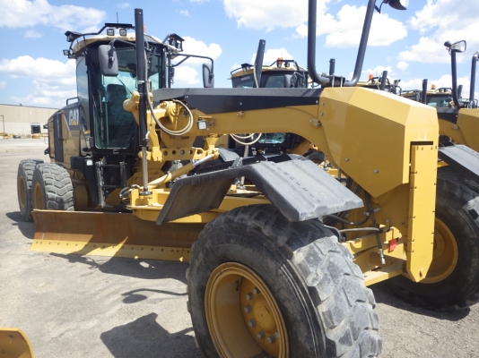 140M ปี2009 ใหม่ๆ สวยๆ  รถจากอเมริกา รอของไม่นาน ราคาไม่แพง 092-929-9942 ธีรเทพ (แบงค์)