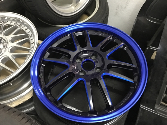 ล้อเเท้ RAYS GRAM LIGHTS 17กว้าง7อ๊อฟ42 4รู100สีเดิมๆจากญี่ปุ่น