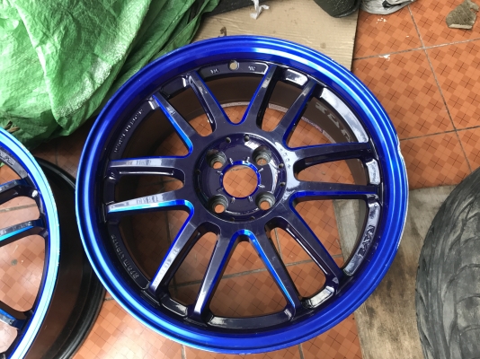 ล้อเเท้ RAYS GRAM LIGHTS 17กว้าง7อ๊อฟ42 4รู100สีเดิมๆจากญี่ปุ่น