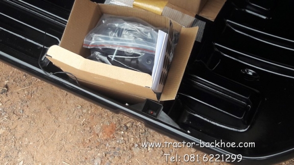 มาแล้วๆ มาตัวเดียวด้วย ขายถูกมาก กล่องเก็บของติดหลังคารถ ขนาด 175 x 81.5 x 46cm/0.66cbm ของใหม่ นำเข