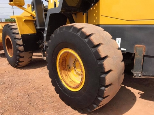 ขายรถตักล้อยาง KOMATSU WA320-6 ปี 2013 รถนอกนำเข้าจากญี่ปุ่น สภาพสวยพร้อมใช้ มีVDOการทำงานครับ